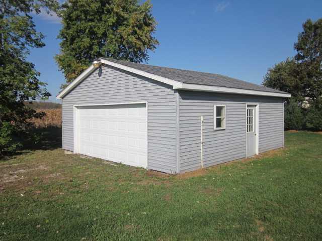 1002 North Trojan Complex Road Covington, IN 47932 - Photo 2 of 6 Gallery Image 2