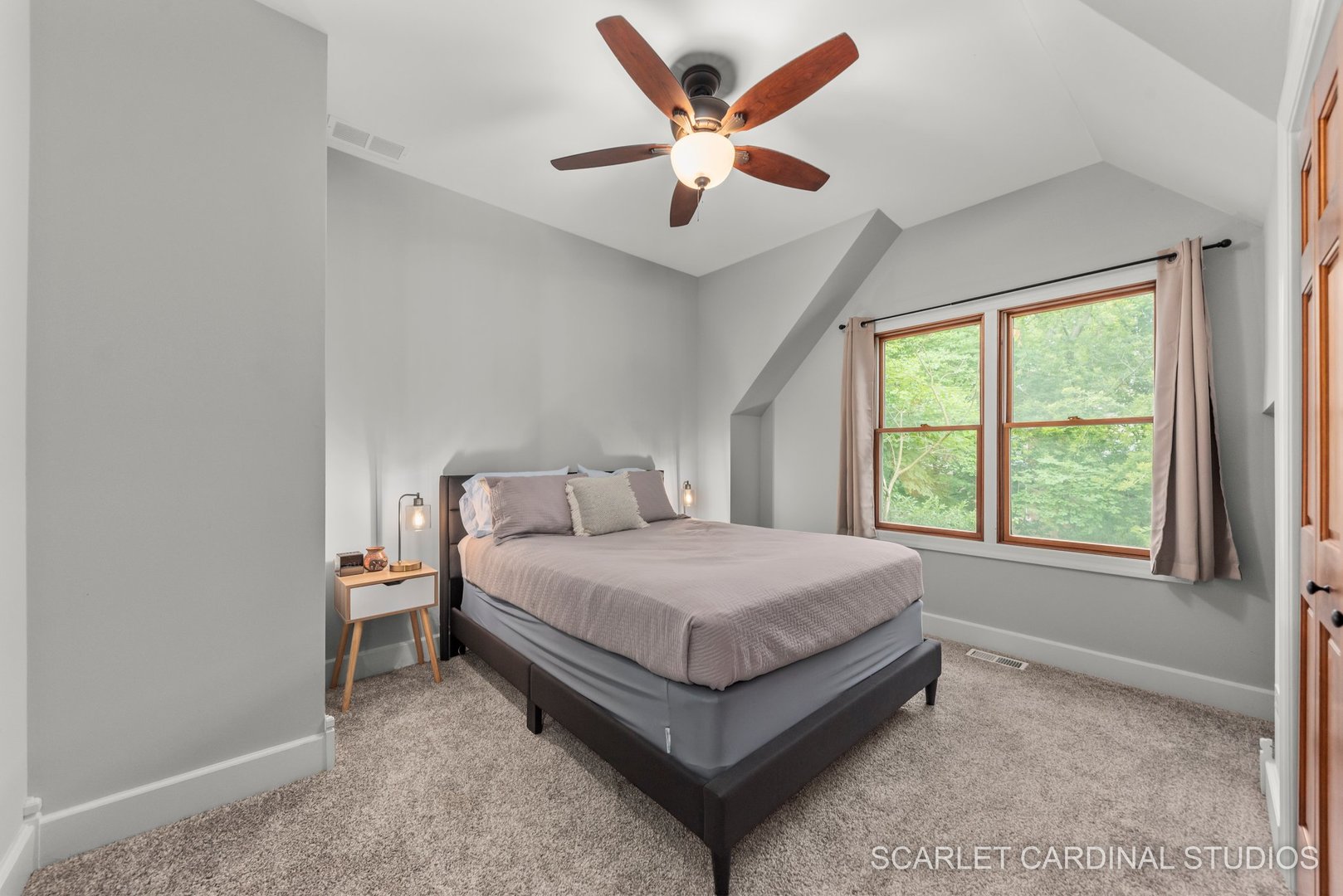 5738 Dunham Road Downers Grove, IL 60516 - Photo 18 of 24 Gallery Image 18