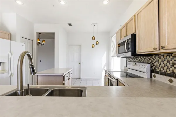 $435,000 | 5512 47th Court East, Bradenton, FL 34203