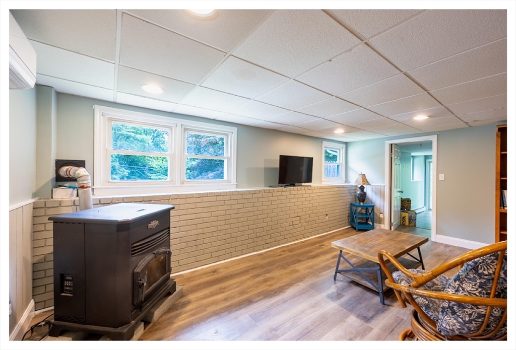 85 Larned Road Oxford, MA 01540 - Photo 25 of 34 Gallery Image 25