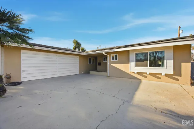 $320,000 | Undisclosed Address, Taft, CA 93268