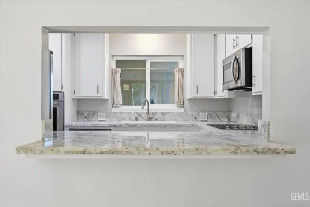 $320,000 | Undisclosed Address, Taft, CA 93268