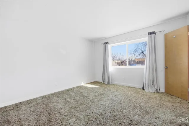 $320,000 | Undisclosed Address, Taft, CA 93268