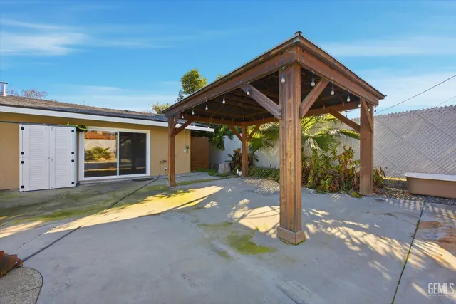 $320,000 | Undisclosed Address, Taft, CA 93268