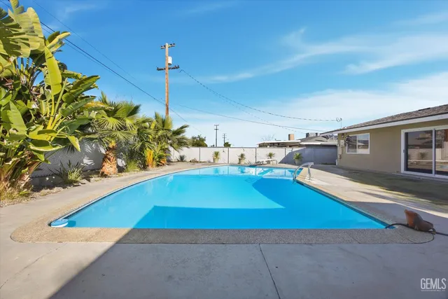 $320,000 | Undisclosed Address, Taft, CA 93268