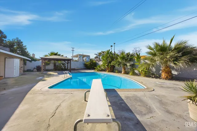 $320,000 | Undisclosed Address, Taft, CA 93268