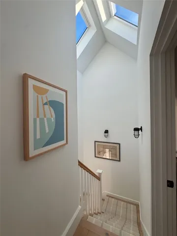 $3,250,000 | 1713 Corn Neck Road, Block Island, RI 02807