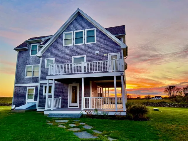 $3,250,000 | 1713 Corn Neck Road, Block Island, RI 02807