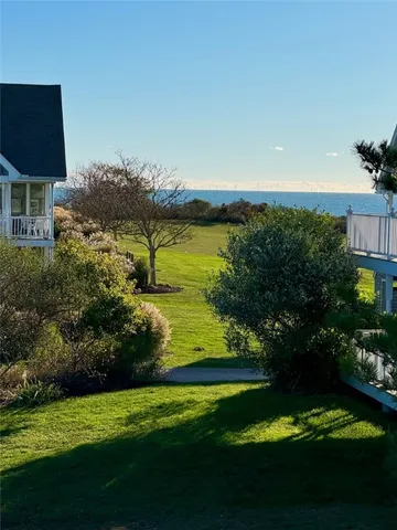 $3,250,000 | 1713 Corn Neck Road, Block Island, RI 02807