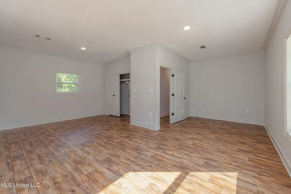 $4,215,000 | 0 Warehouse Road, Yazoo City, MS 39194