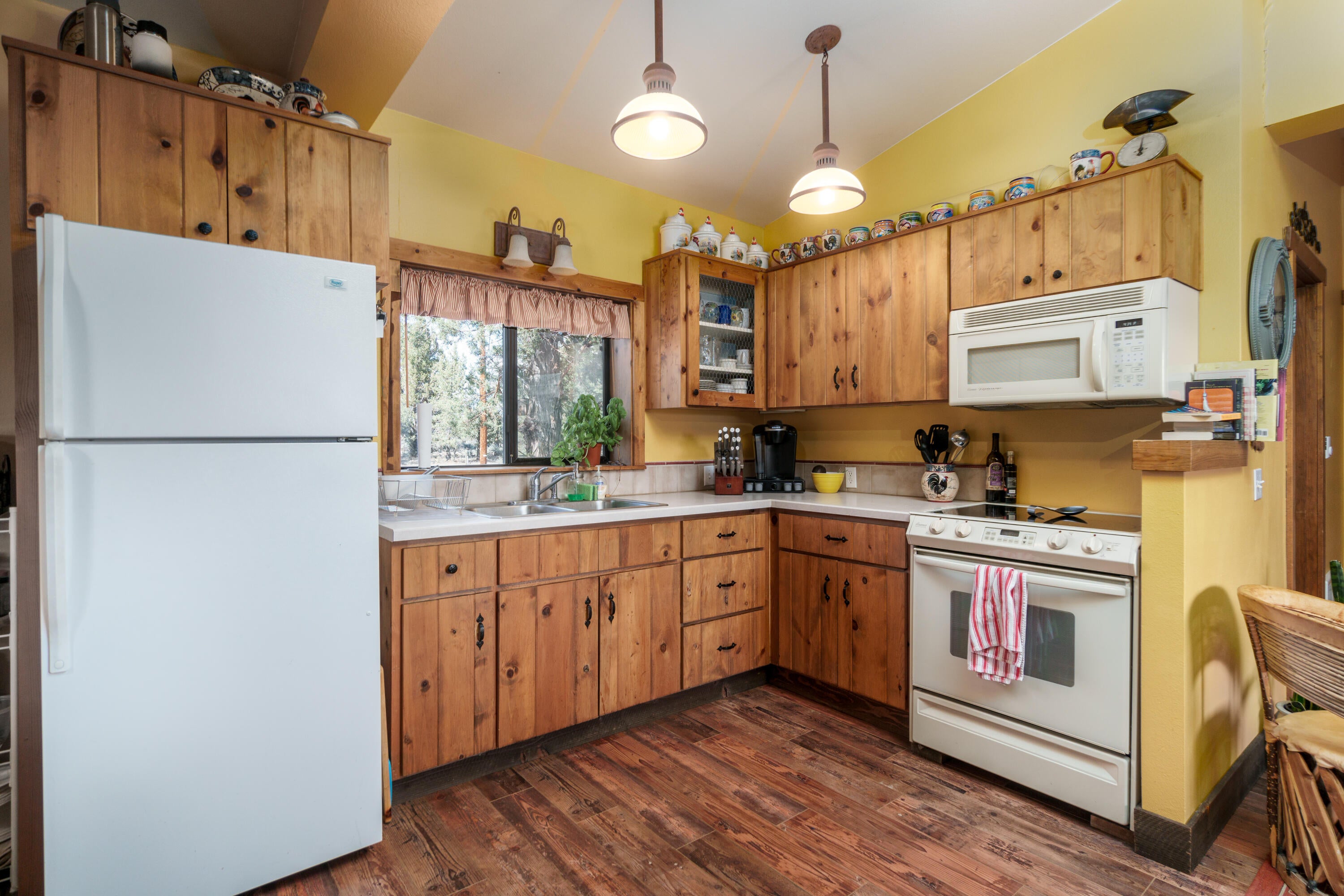 69620 Carlton Road Sisters, OR 97759 - Photo 34 of 50 RileyVisuals-7
