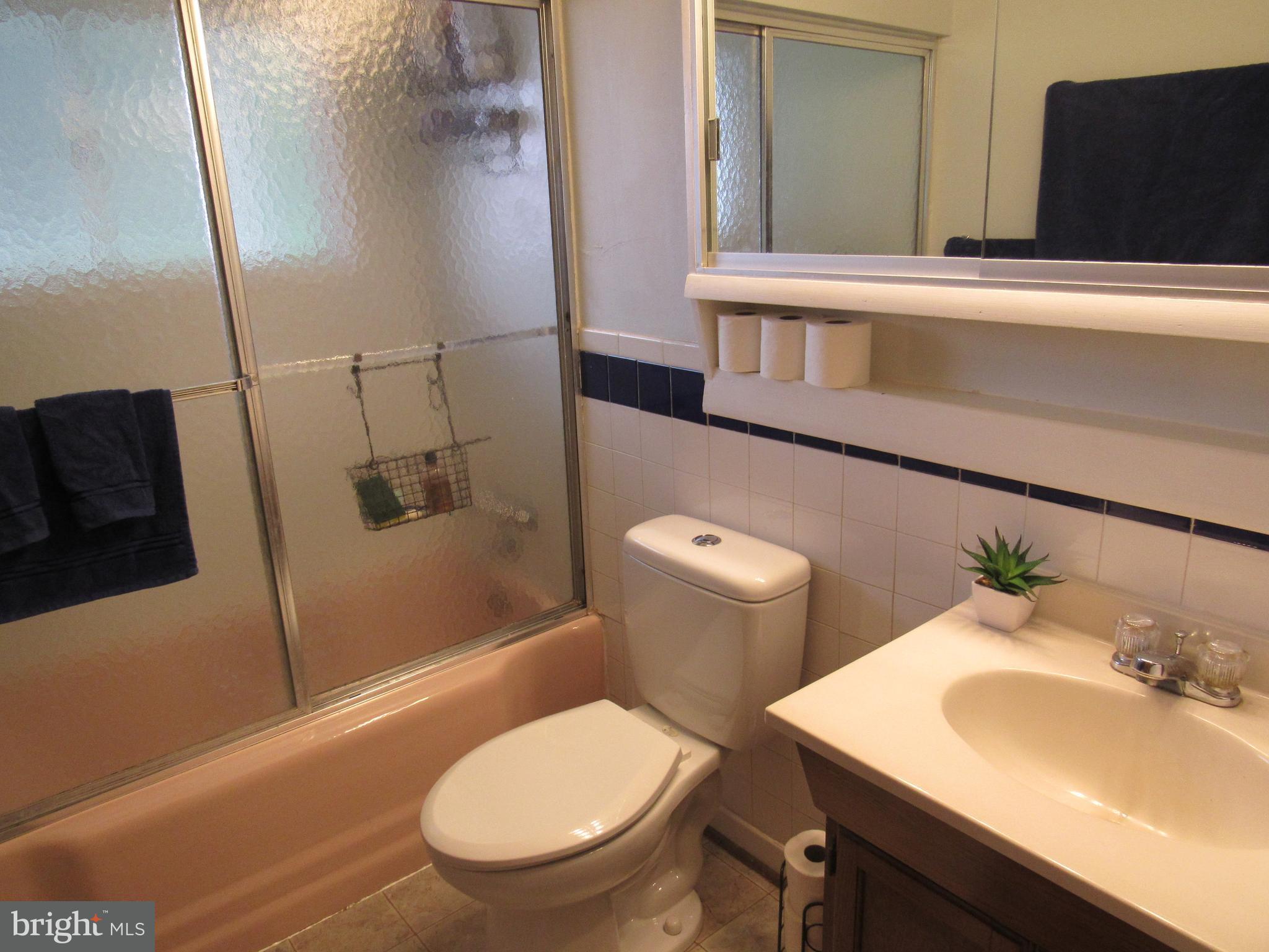 1513 Wogan Road York, PA 17404 - Photo 14 of 32 1st floor bathroom