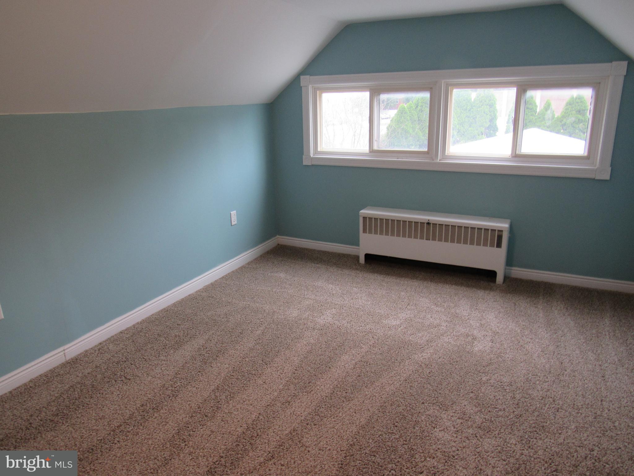 1513 Wogan Road York, PA 17404 - Photo 18 of 32 4th bedroom