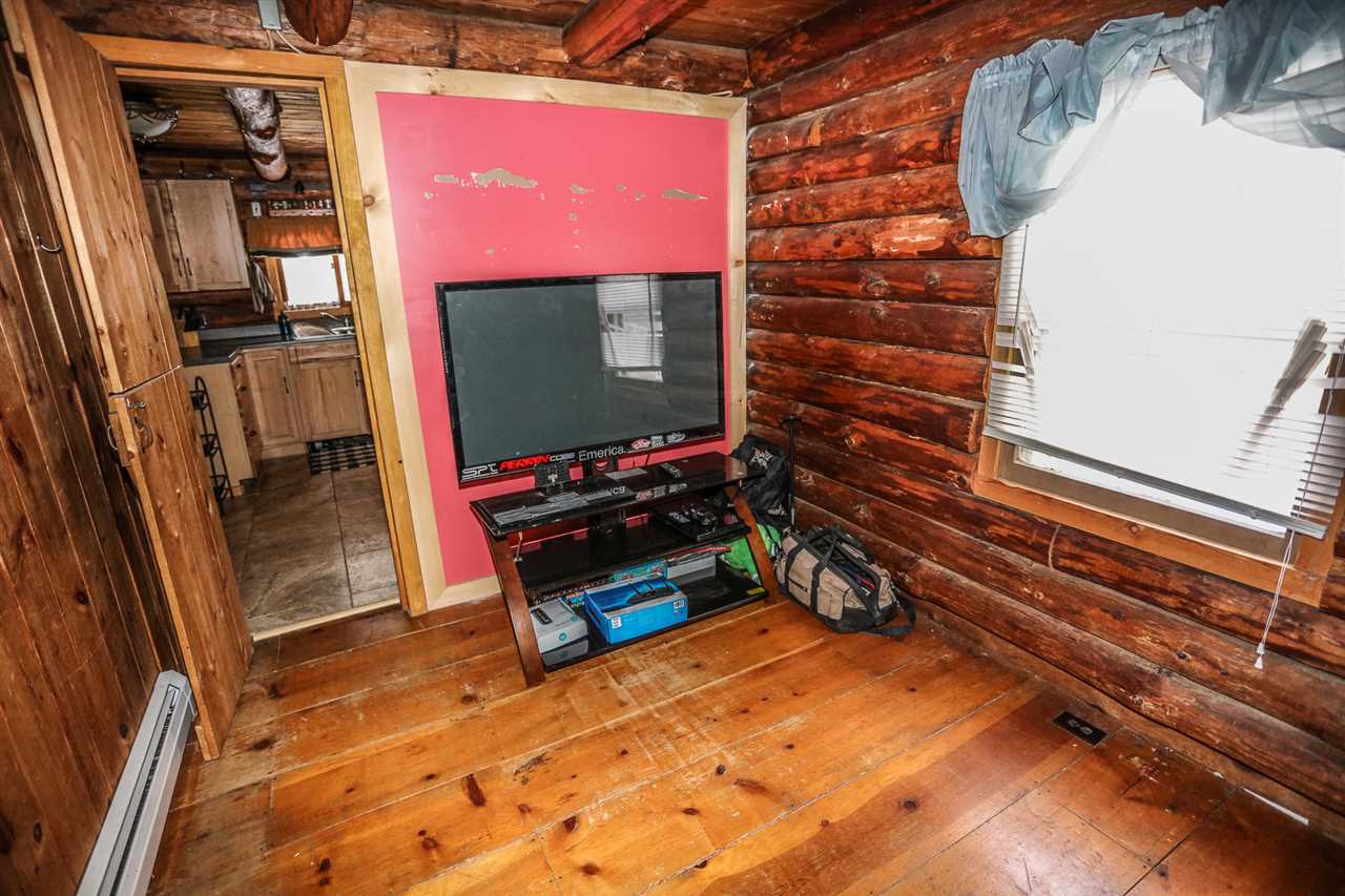553 North Bennington Road Bennington, NH 03442 - Photo 7 of 22