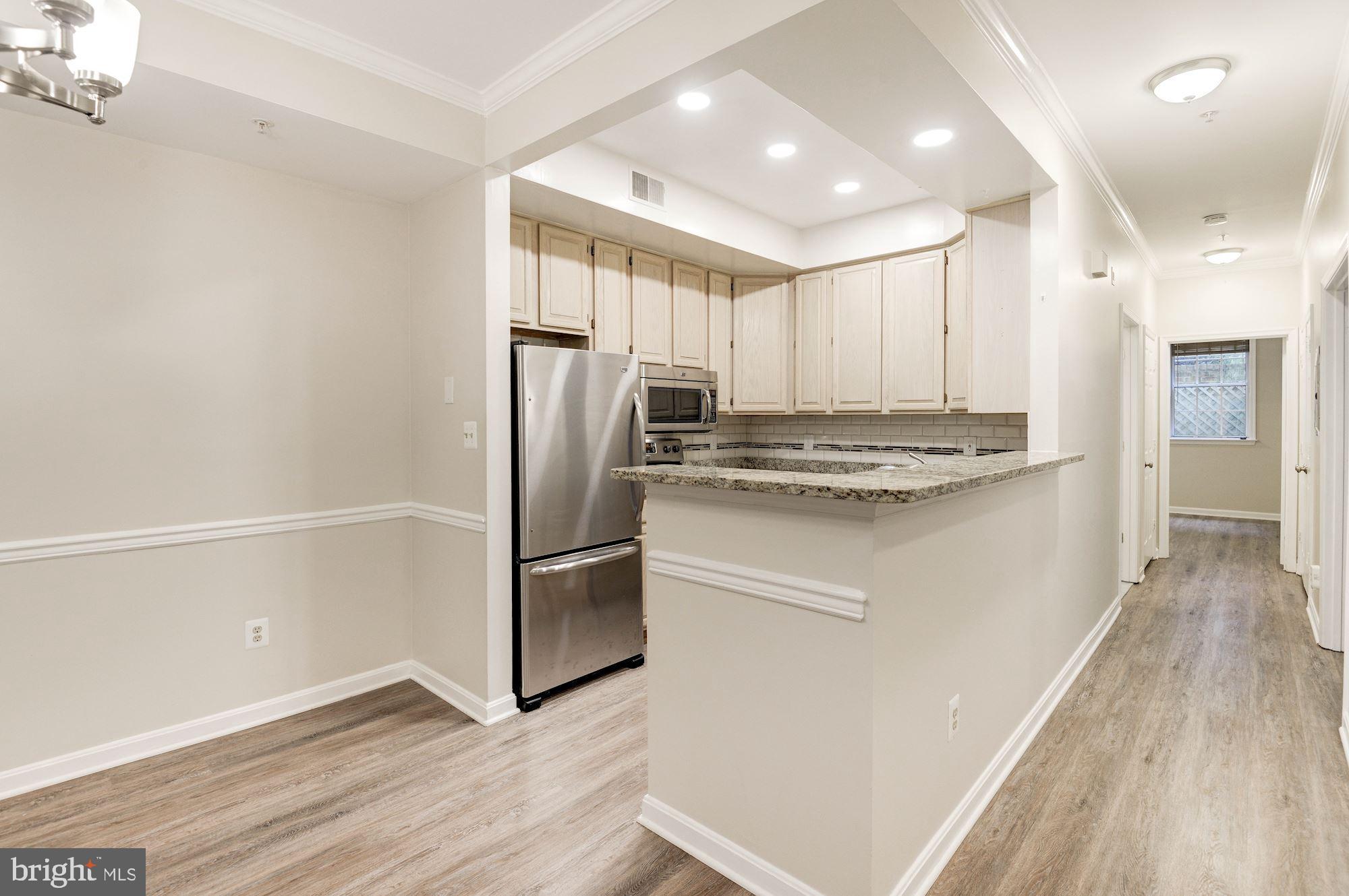 1317 Garden Wall Court, Unit 401 Reston, VA 20194 - Photo 5 of 68