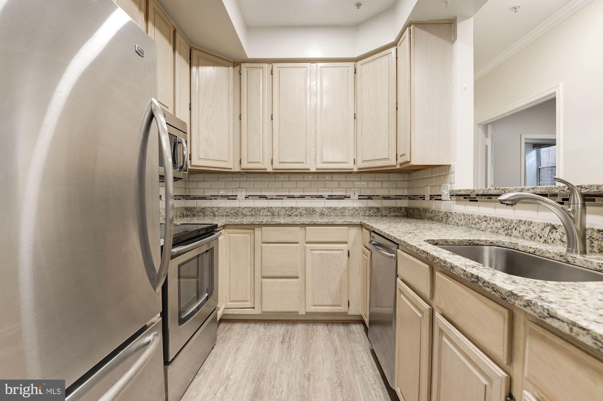 1317 Garden Wall Court, Unit 401 Reston, VA 20194 - Photo 7 of 68