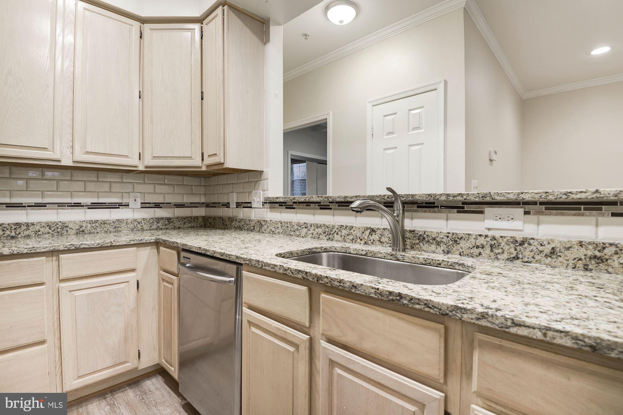 1317 Garden Wall Court, Unit 401 Reston, VA 20194 - Photo 10 of 68