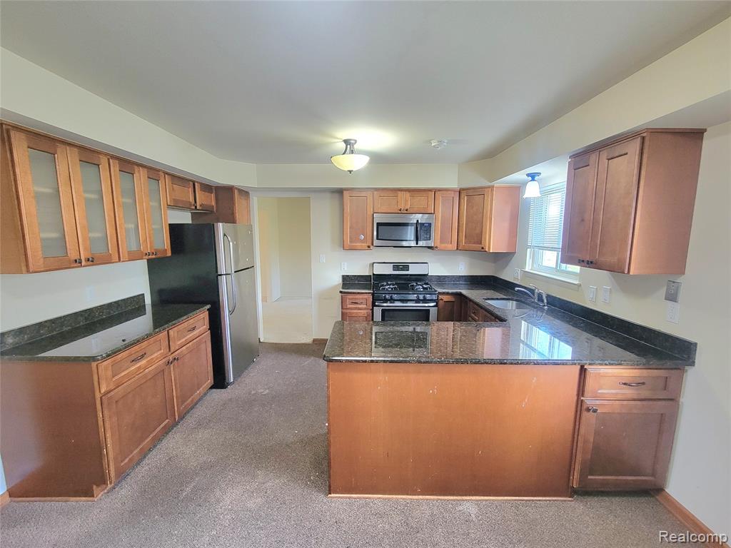 3458 Common Road Warren, MI 48092 - Photo 8 of 22