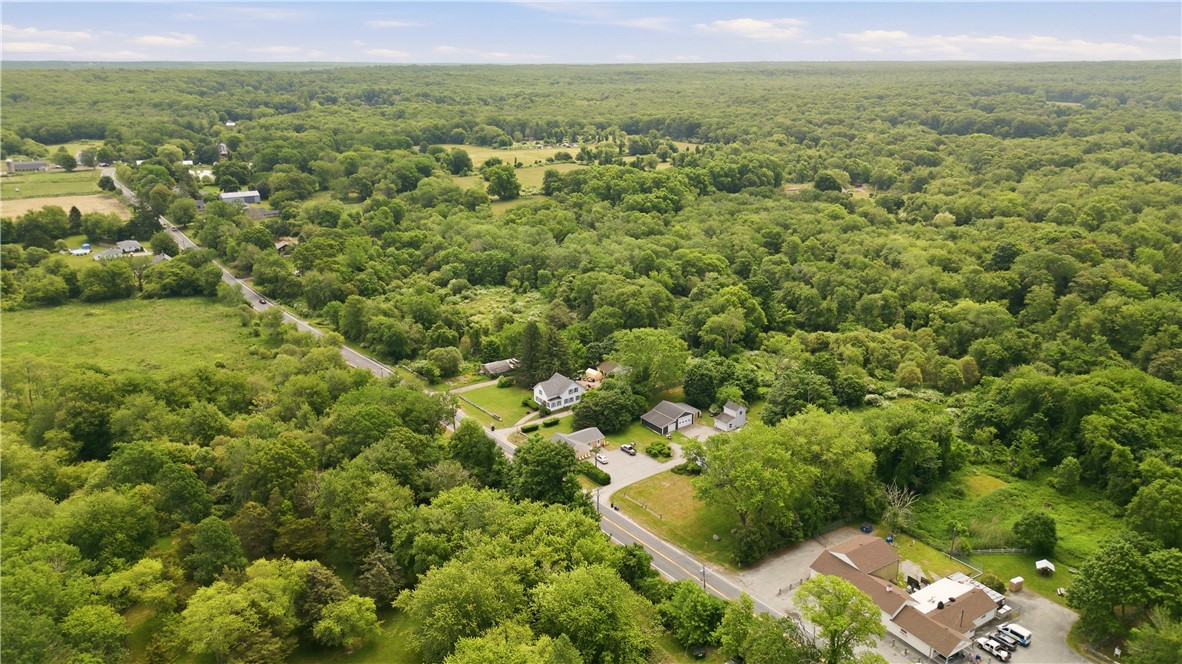 21 E Road Tiverton, RI 02878 - Photo 39 of 39