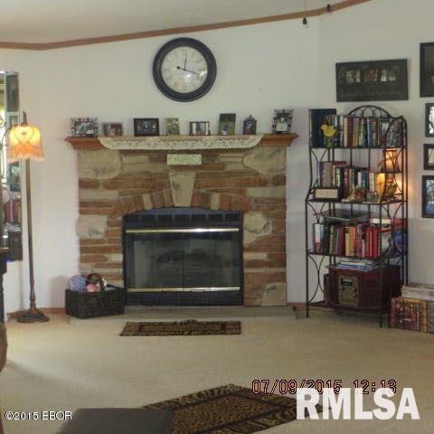 17257 Freeman Spur Road Herrin, IL 62948 - Photo 6 of 26 Gallery Image 6
