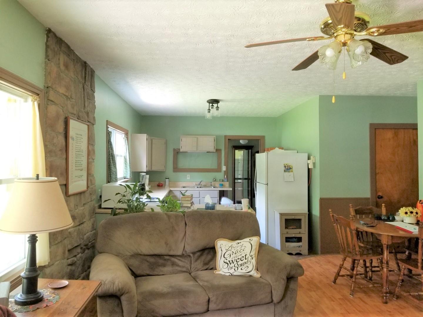 7296 Crooks Road Southwest Lancaster, OH 43130 - Photo 3 of 32
