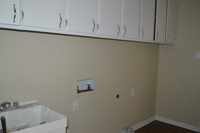 3289 Nahunta Road Pikeville, NC 27863 - Photo 4 of 13 Gallery Image 4