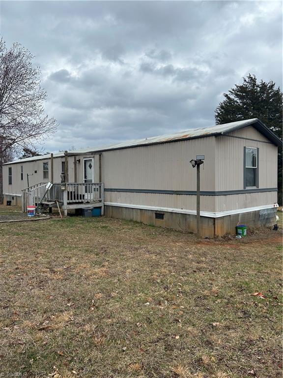 1185 Chaney Farm Road Madison, NC 27025 - Photo 3 of 6