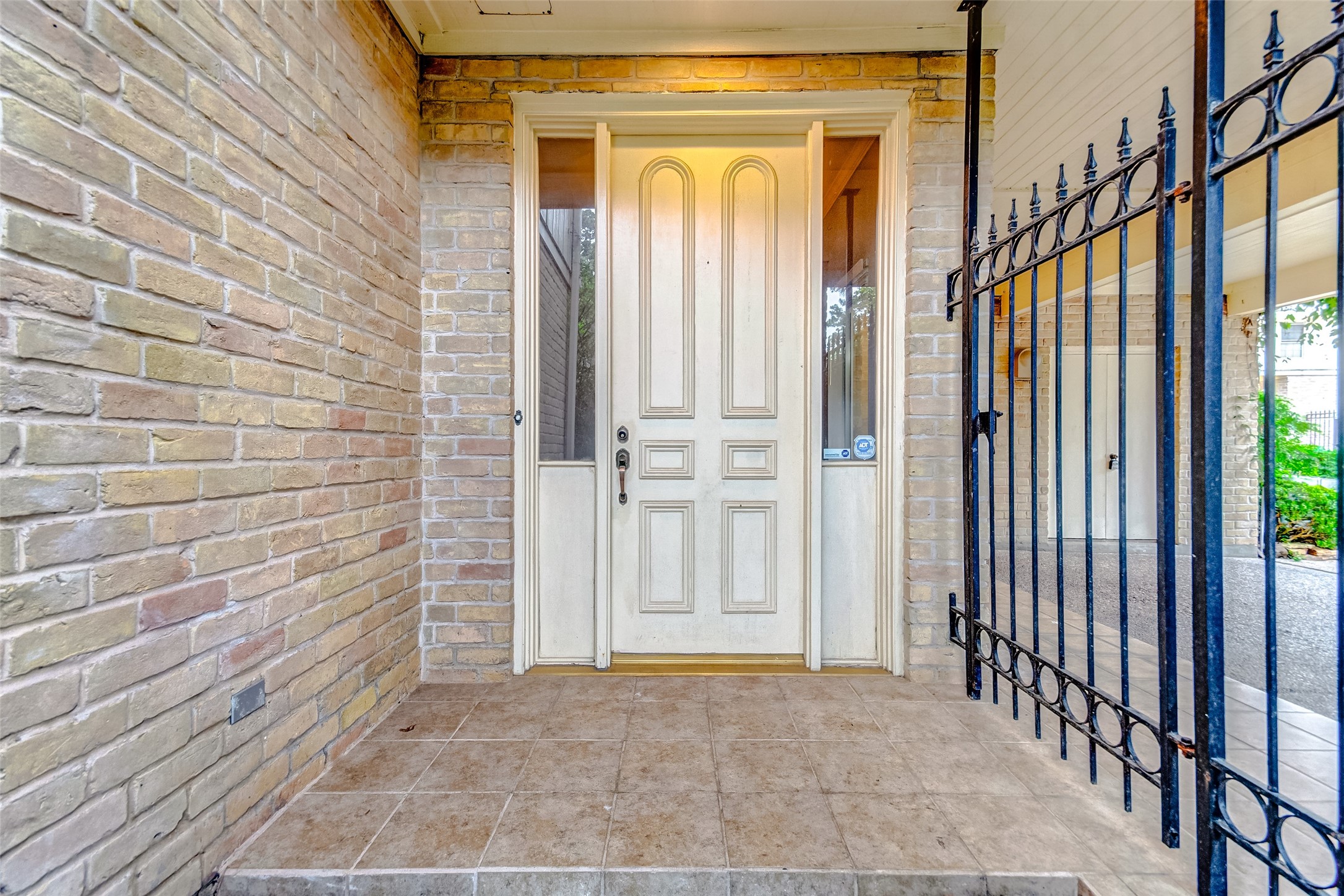201 Vanderpool Lane, Unit 94 Houston, TX 77024 - Photo 3 of 30