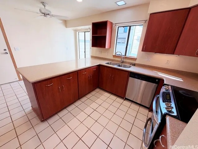 $3,200 | 95-235 Waioleka Street, Unit 70, Mililani, HI 96789