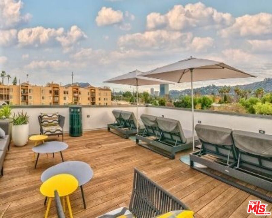 11036 Moorpark Street, Unit PH18 Los Angeles, CA 91602 - Photo 19 of 22 an outdoor space with furniture