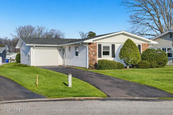 $437,500 | 6 Hardy Court, Brick, NJ 08724