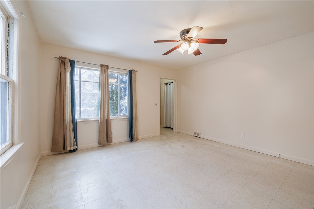 84 Jerold Street Rochester, NY 14609 - Photo 5 of 25 Living Room