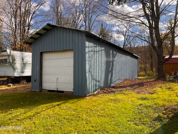 $43,000 | 961 Creek Drive, Waymart, PA 18472