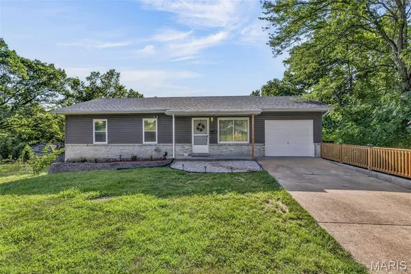 $185,000 | 1100 South 5th Street, De Soto, MO 63020