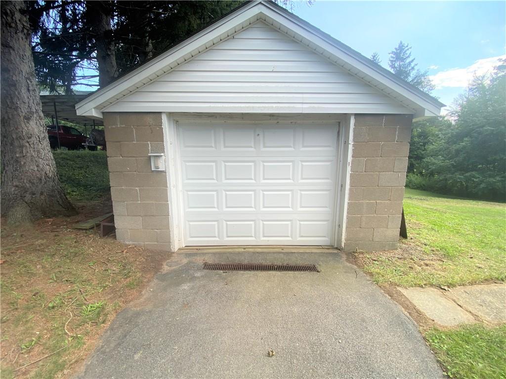 102 Srader Grove Road Freeport, PA 16229 - Photo 5 of 21 a front view of a house with a yard