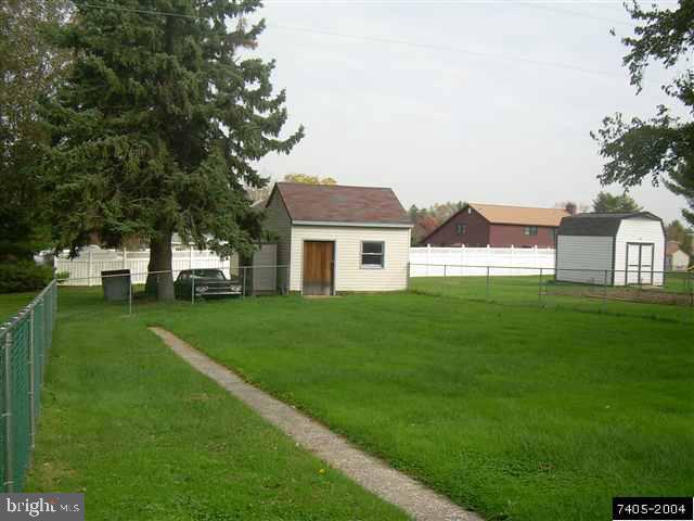 151 Homeland Road York, PA 17403 - Photo 17 of 23