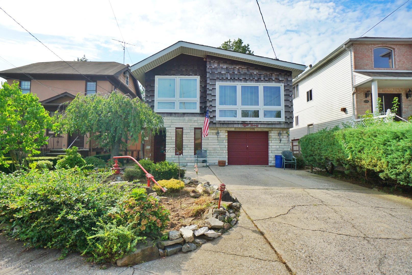 820 West Fingerboard Road Staten Island, NY 10305 - Photo 3 of 54 Photo Aug 15, 9 39 43 AM