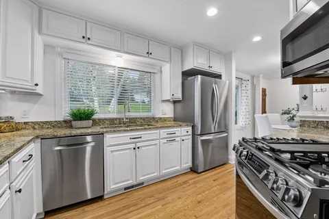 $625,000 | 3416 Robinwood Spur, Minnetonka, MN 55305