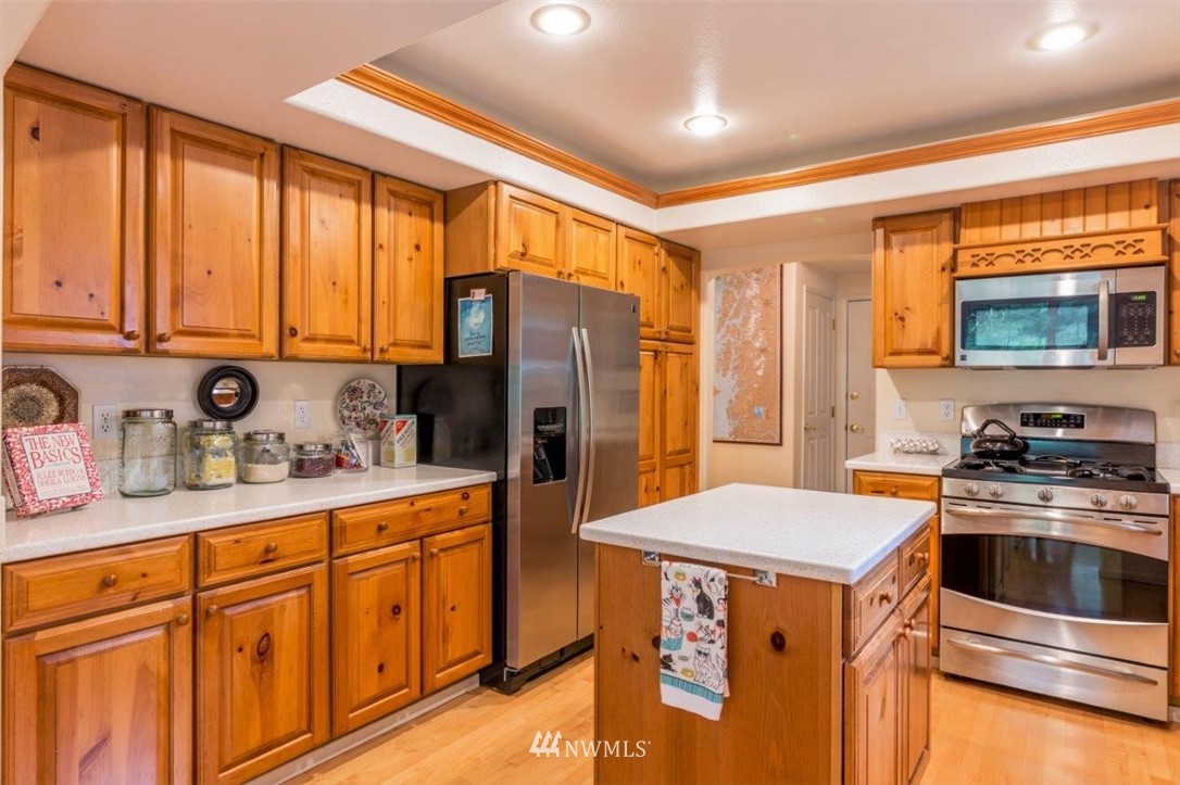 4668 Bell Street Port Townsend, WA 98368 - Photo 11 of 21
