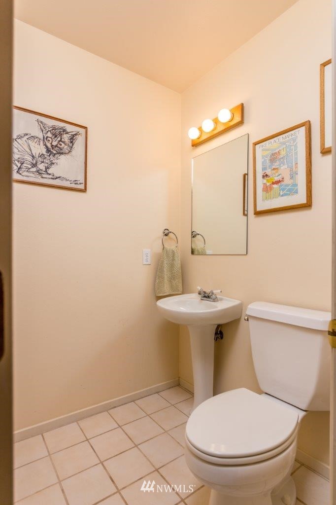 4668 Bell Street Port Townsend, WA 98368 - Photo 12 of 21
