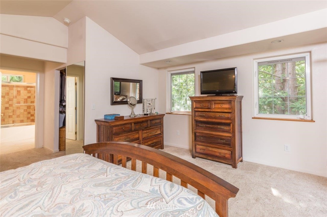 4668 Bell Street Port Townsend, WA 98368 - Photo 14 of 21