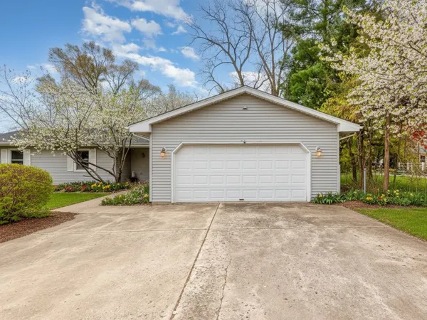$350,000 | 3520 Catfish Court, Morris, IL 60450