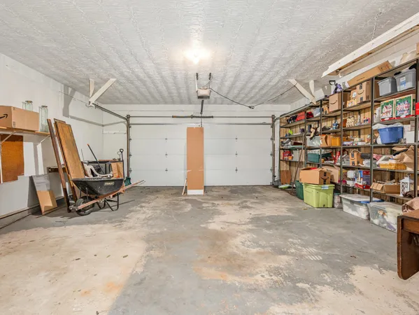 $350,000 | 3520 Catfish Court, Morris, IL 60450