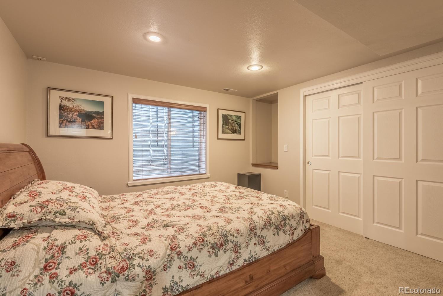 9285 Buttonhill Court Highlands Ranch, CO 80130 - Photo 25 of 32 Gallery Image 25