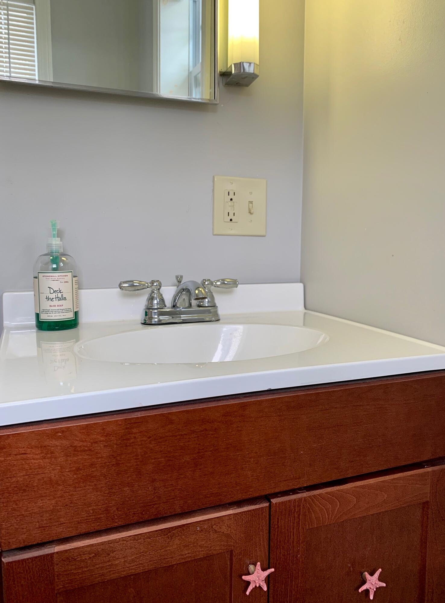 163 Main Street Lubec, ME 04652 - Photo 25 of 33 IMG_0745