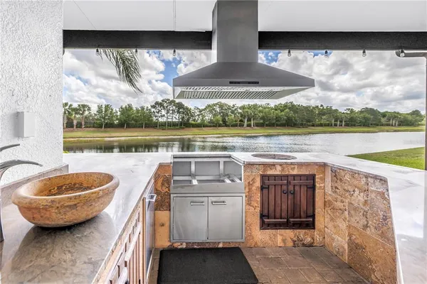 $599,000 | 15939 Cape Coral Drive, Wimauma, FL 33598