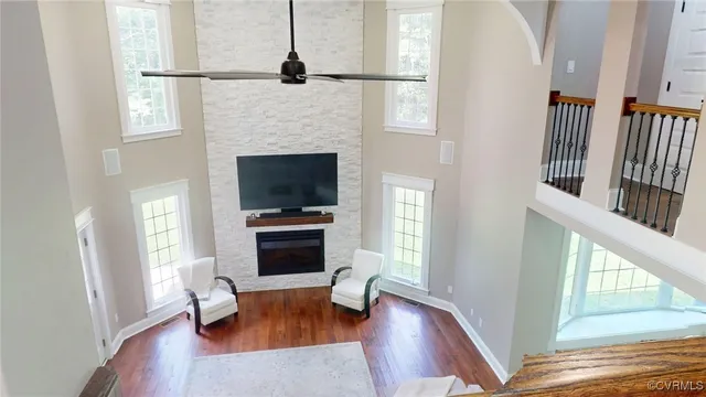 a view of livingroom with furniture and wooden floor
