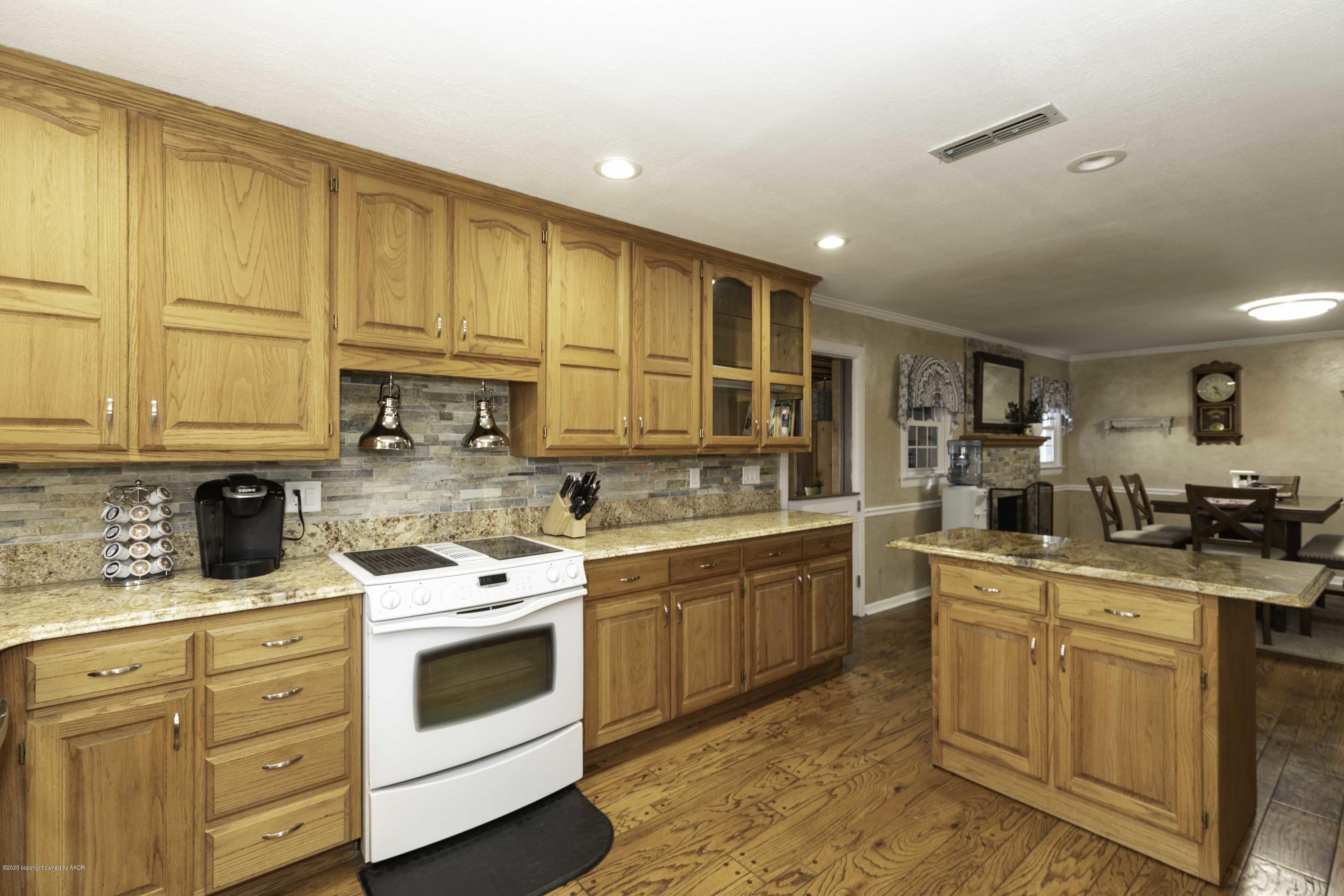 4408 Gem Lake Road Amarillo, TX 79106 - Photo 17 of 41 KITCHEN VIEW 5