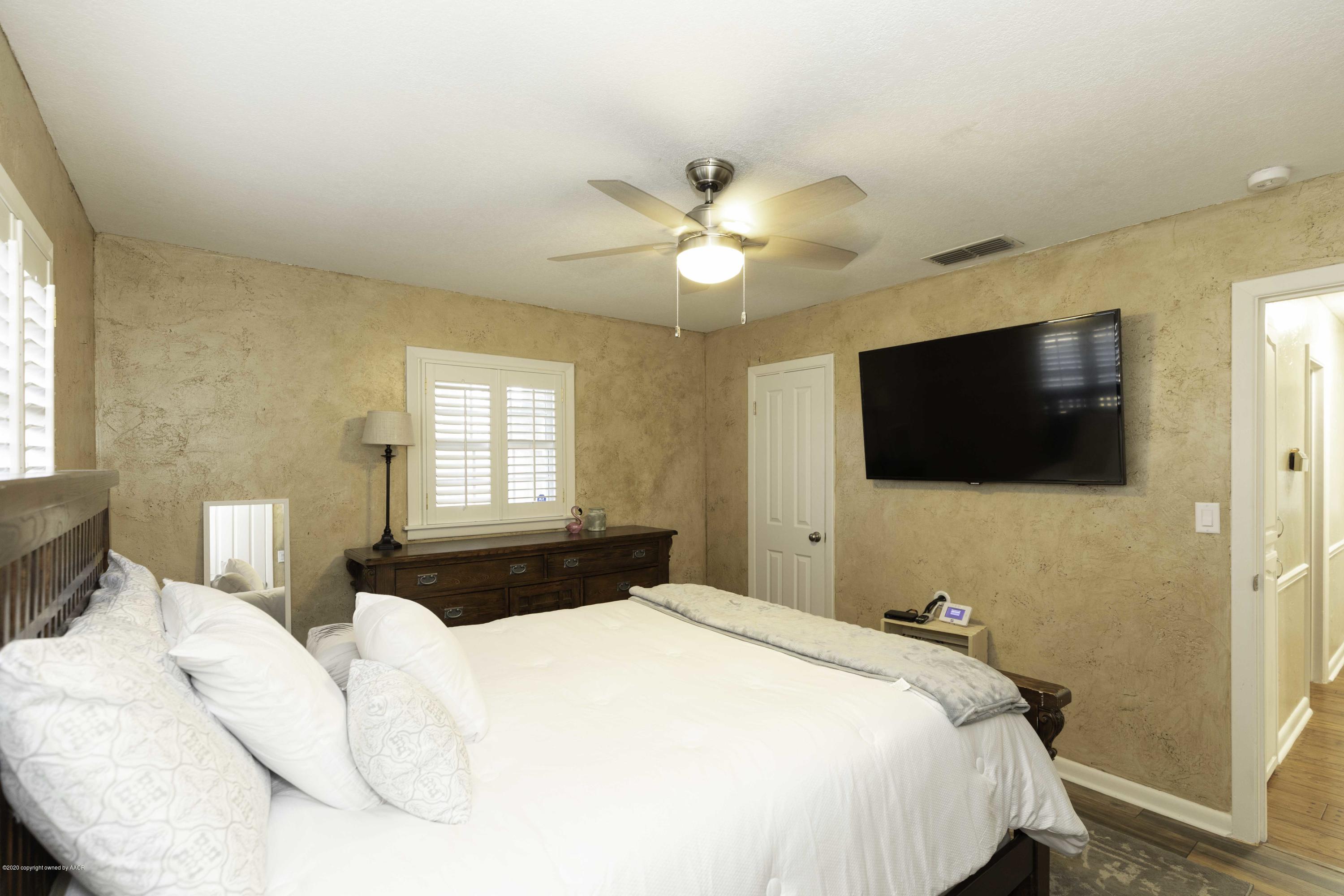 4408 Gem Lake Road Amarillo, TX 79106 - Photo 22 of 41 MASTER BEDROOM VIEW 2