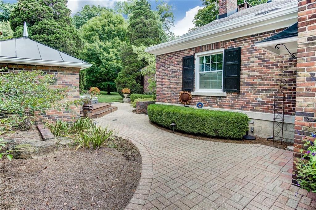 2571 North Limestone Street Springfield, OH 45504 - Photo 60 of 82
